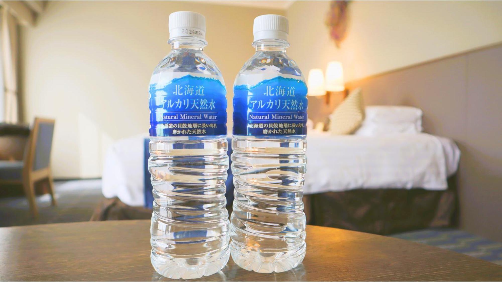 Premier Hotel Nakajima Park Sapporo Luaran gambar Bottled water