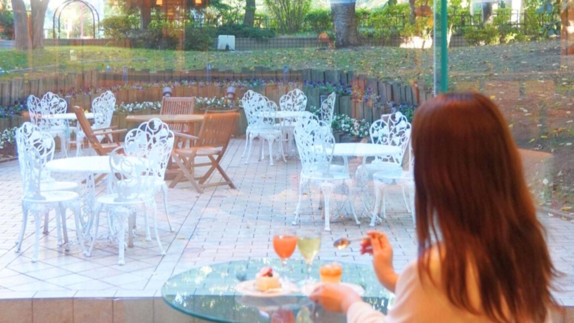 Premier Hotel Nakajima Park Sapporo Luaran gambar The terrace